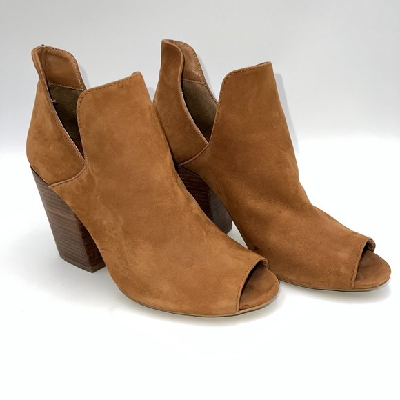 Steve Madden Shoes - Steve Madden Peep‎ Toe Ankle Bootie Sz 8m